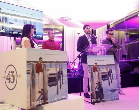 El Festival Internacional de Cine de Cartagena (FICC) ha presentado hoy la programación y el tráiler de su 54ª edición, que tendrá lugar del 22 al 29 de noviembre. La rueda de prensa ha contado con la intervención de autoridades y responsables del certamen, quienes han destacado el vínculo entre literatura y cine como eje temático de este año.