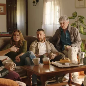 PIEDRA, PAPEL O TIJERA